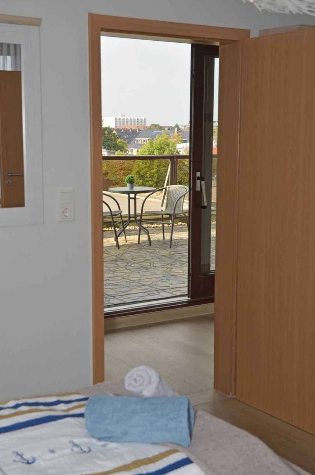 Hotel Zur Seerobbe Cuxhaven Bagian luar foto