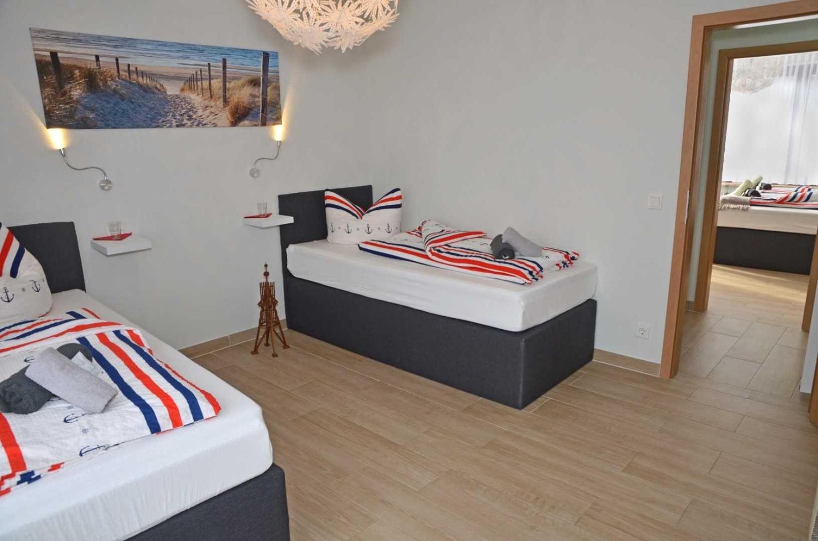 Hotel Zur Seerobbe Cuxhaven Bagian luar foto