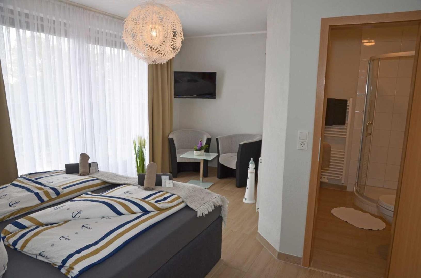 Hotel Zur Seerobbe Cuxhaven Bagian luar foto